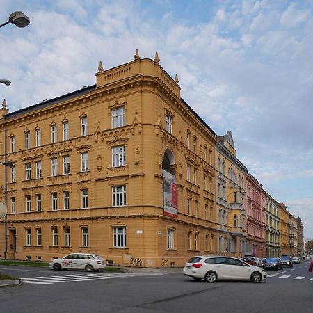 Lucy'S Apartments Olomouc Ngoại thất bức ảnh